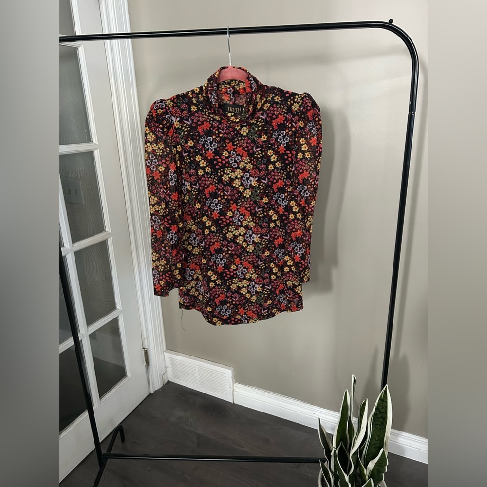 Sheer mesh turtleneck (L)